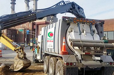 VACUUM EXCAVATOR